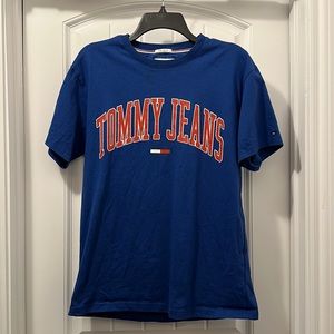 Tommy Hilfiger Vintage style shirt